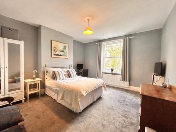 6 bed End of Terrace for sale Image 8