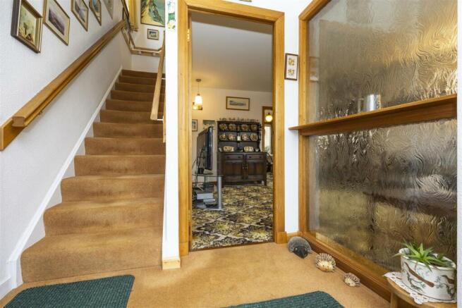 1_CRAIGENBAY_ROAD_LENZIE_022.JPG