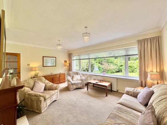 Milton Road, Kilbirnie lounge