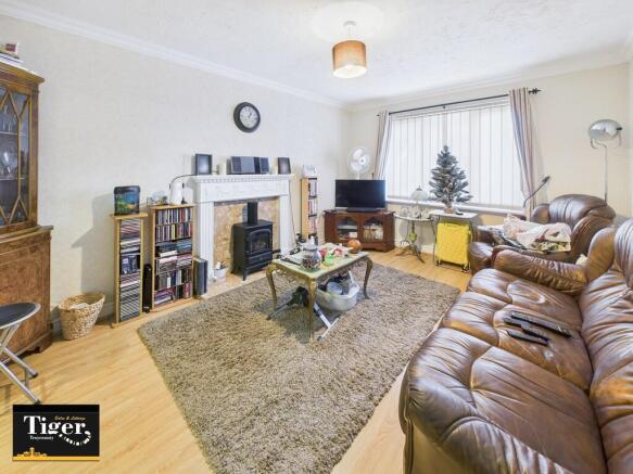 CAM02176G0-PR0776...