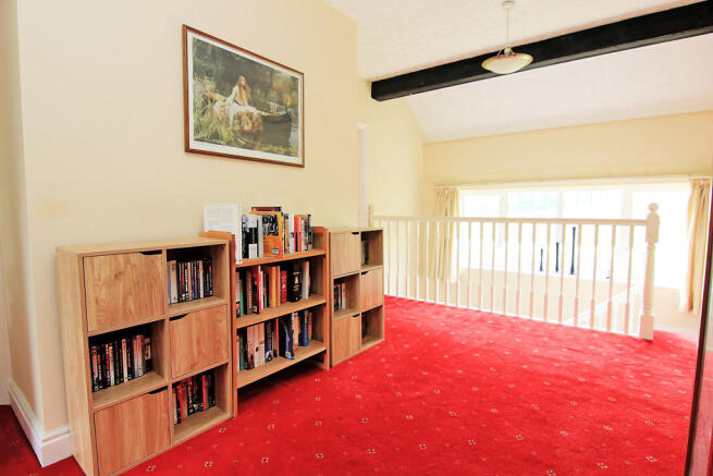 Photo 16