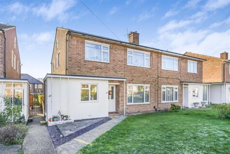 Heathfield, North Chingford, E4