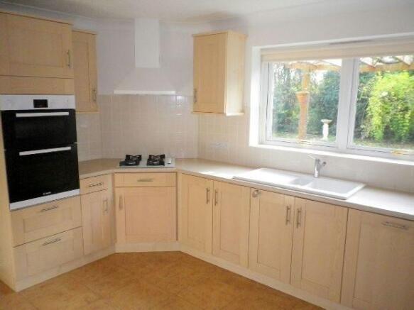Refitted Kitchen/Bre