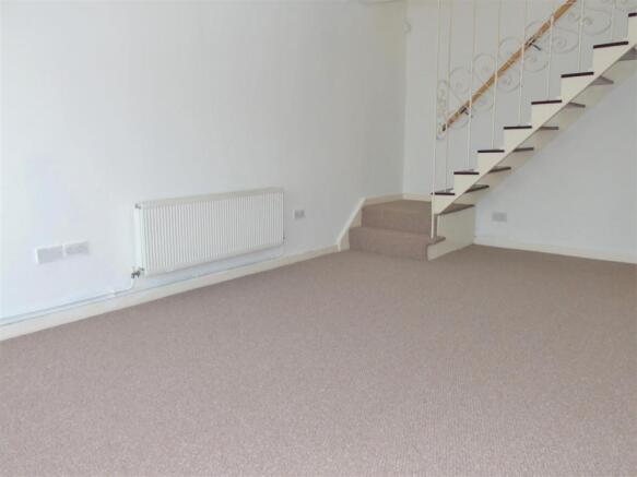 Lounge.JPG