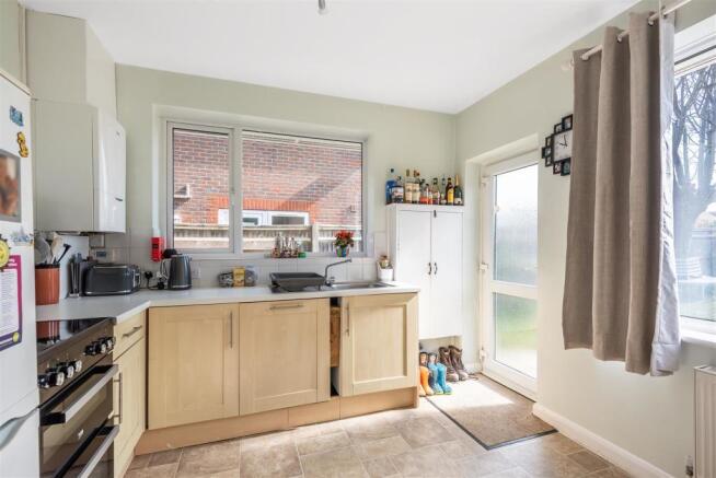 Kitchen..jpg