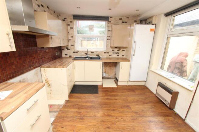 5 bed Terraced for sale Image 12