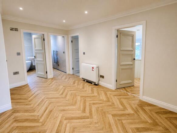 3 bed Apartment to rent Image 4