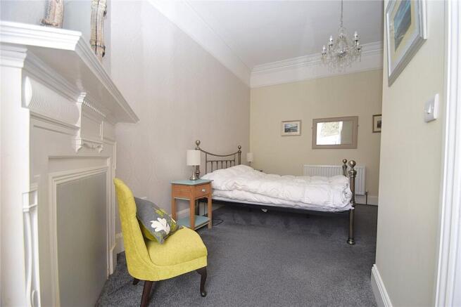 2 bed Apartment to rent Image 9