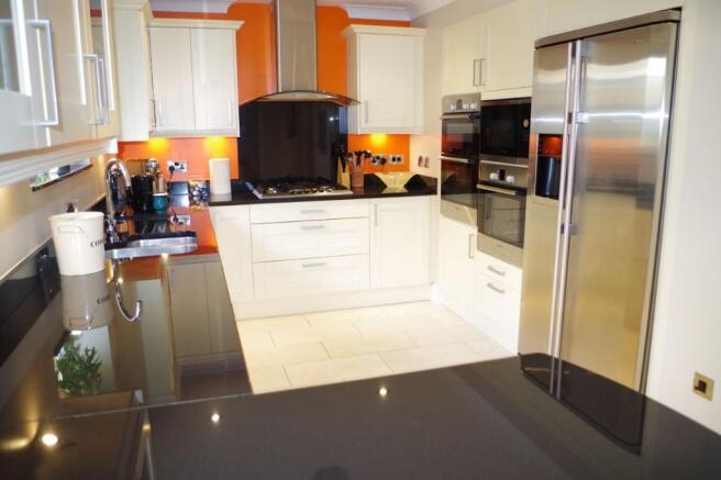 Dining kitchen