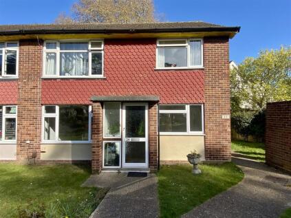 Ravenswood Gardens, Isleworth