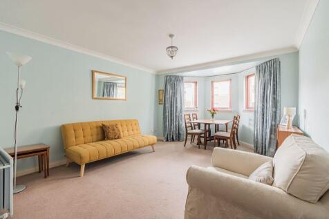 133/2 Gylemuir Road, Edinburgh, EH12 7DL