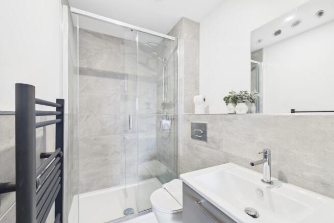 2 bed Apartment for sale Image 12