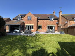 Rowan House, Banbury Road, Buckingham MK18 4BW