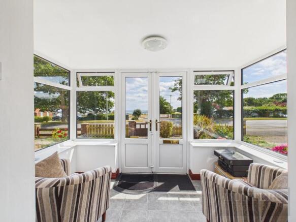 5 bed Detached Bungalow for sale Image 10