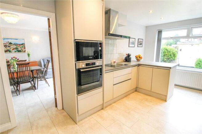 4 bed Detached for sale Image 5
