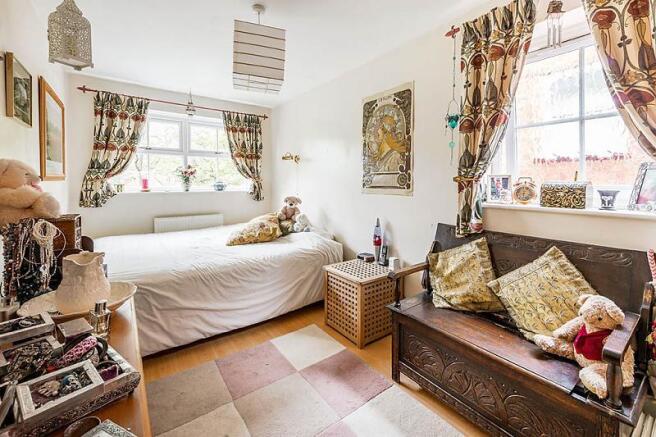 bed 1