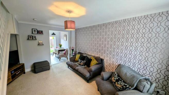 44 Coopers Drive lounge c.jpg