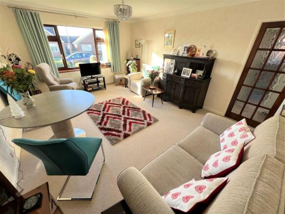 living room 1.jpg