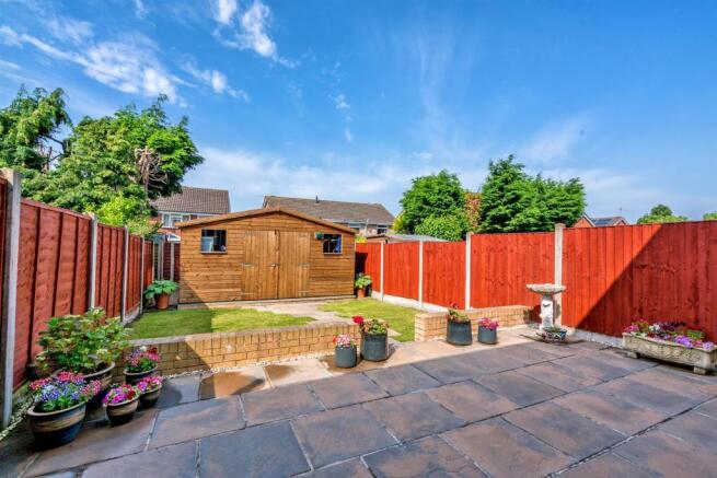 18, Badgers Way, Heath Hayes, Cannock, Staffordshi