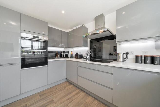 4 bed Detached for sale Image 7