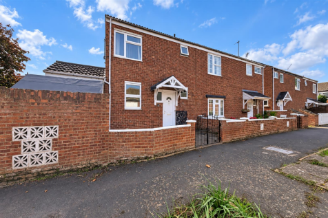 Vincent Close, Newmarket