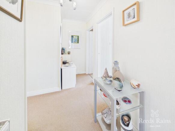 2 bed Bungalow for sale Image 8