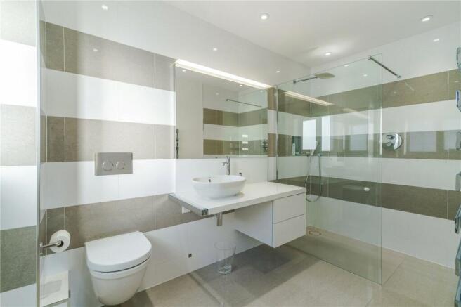 Guest En-Suite