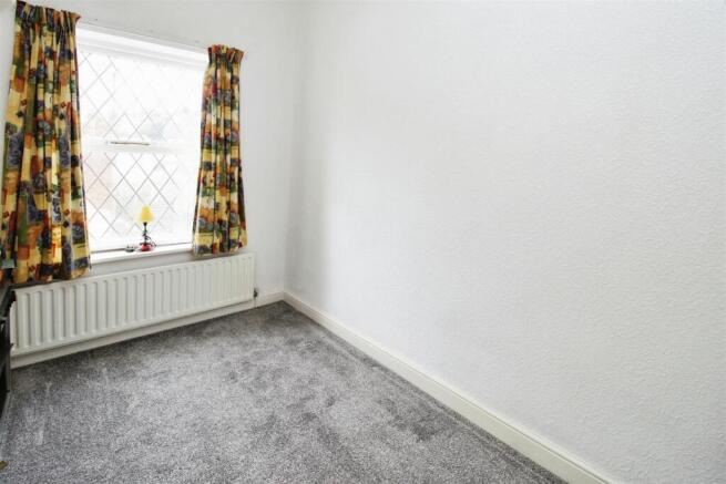 3 bed Terraced for sale Image 10