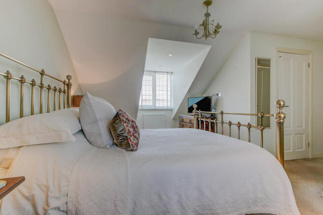 Master Bedroom - ...