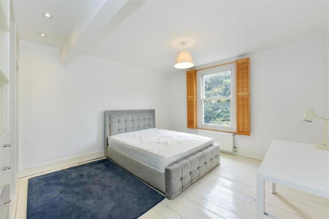 Narrow Street (13).JPG