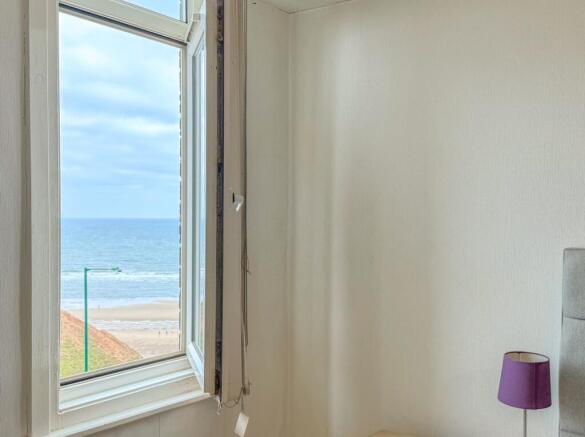 2 bed Penthouse for sale Image 11