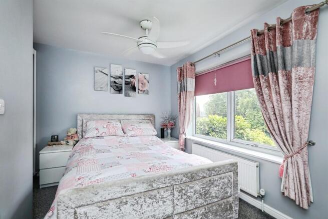 3 bed Semi-Detached for sale Image 7
