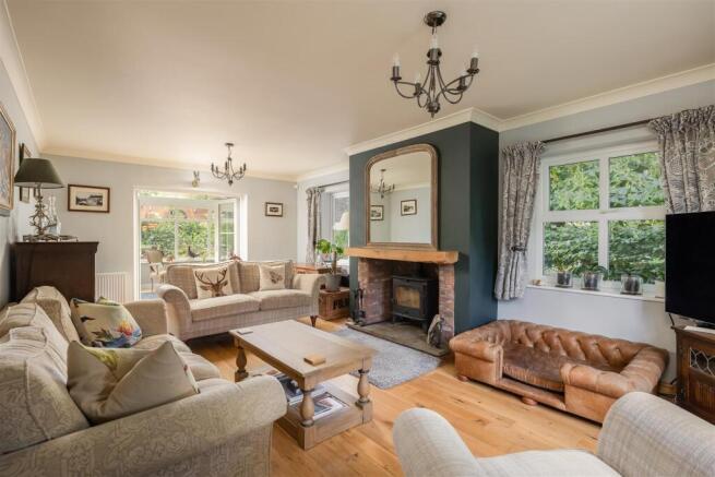 Pinfold House Sitting Room.jpg