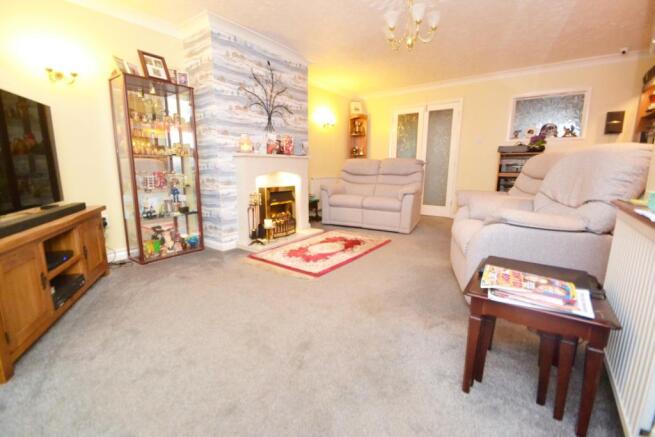 Sitting/Dining Room