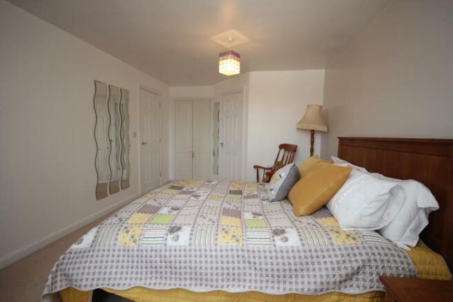 bed4.JPG
