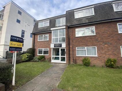 Pembroke Road, Ruislip, HA4