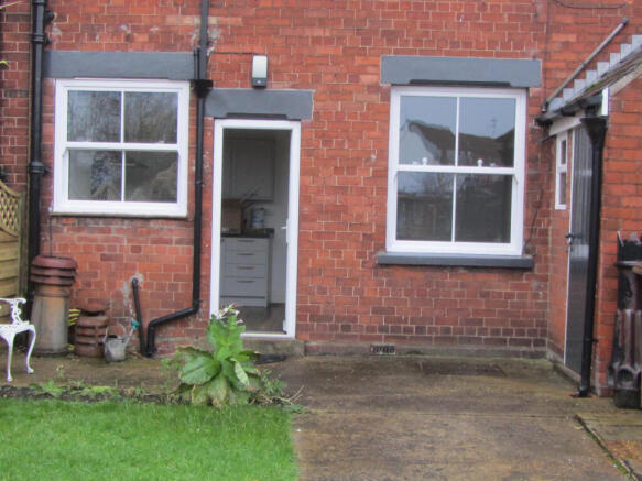 3 bed Terraced to rent Image 11