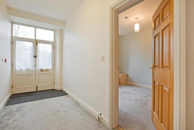 2 bed Apartment for sale Image 11