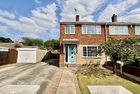 Wentworth Avenue, Aston, Sheffield, Rotherham, S26 2EN