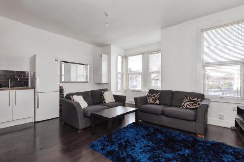 Whalebone Lane North, Romford, RM6