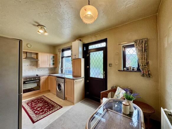2 bed Terraced for sale Image 8
