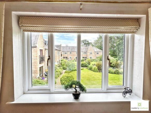 2 bed Apartment for sale Image 5