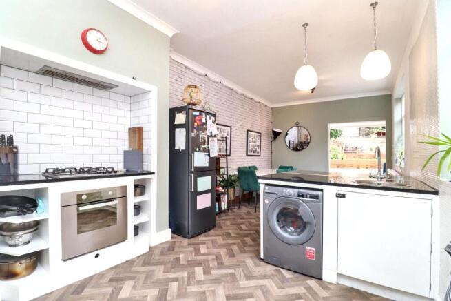 6 bed Character Property for sale Image 10