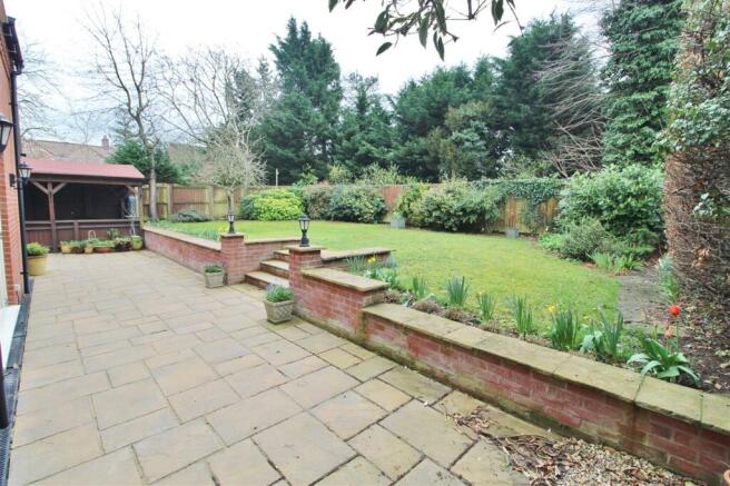 GARDENS - Further