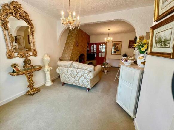 Lounge-2nd Image