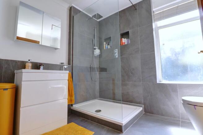 En-Suite Bathroom