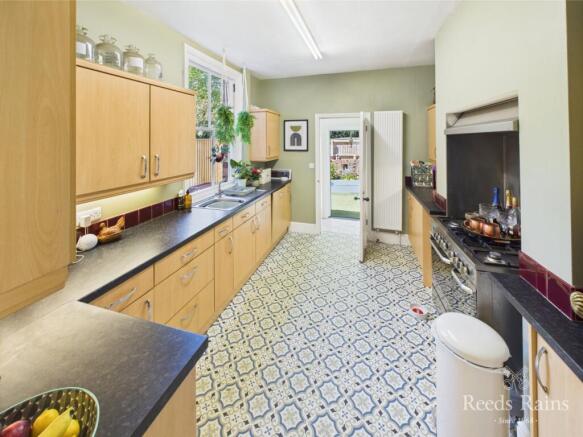 3 bed Terraced for sale Image 4