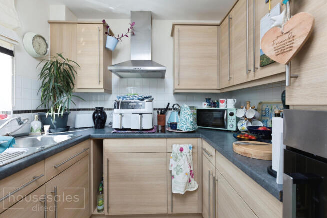 1 bed Apartment for sale Image 6