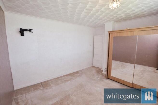3 bed Semi-Detached for sale Image 8