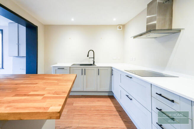 3 bed Semi-Detached for sale Image 5